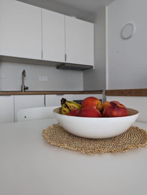 Apartamento Charming Flat In Molinos With Terrace & Pools, Near Playa Bastian