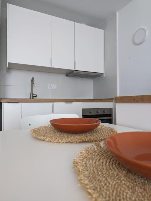 Charming Flat In Molinos With Terrace & Pools, Near Playa Bastian Apartamento Costa Teguise