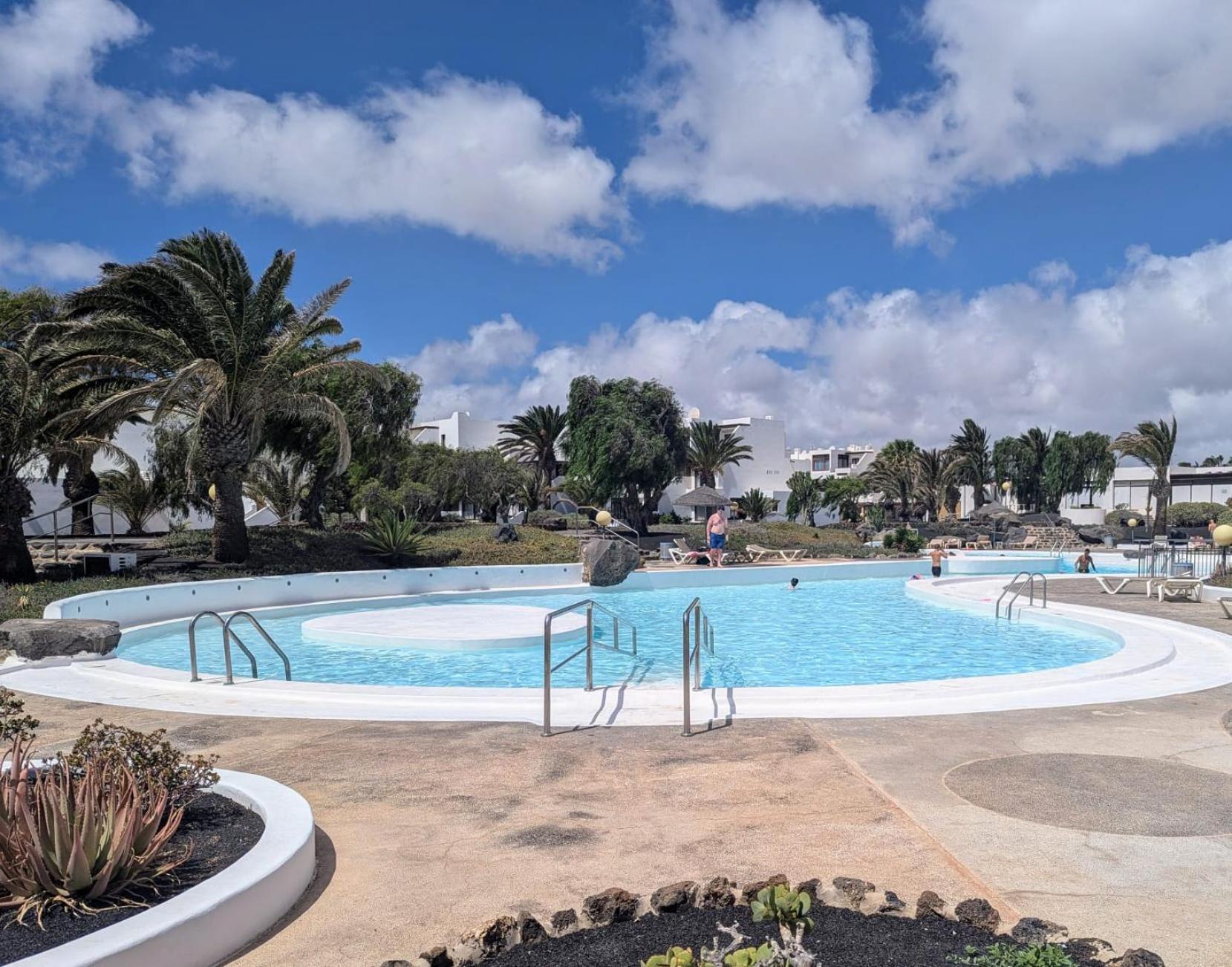 Charming Flat In Molinos With Terrace & Pools, Near Playa Bastian Apartamento